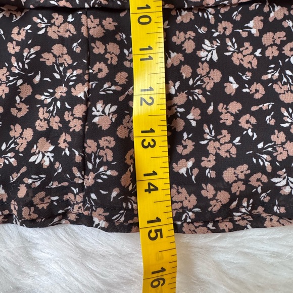 Altar’d State Size XS tiered floral skirt - Picture 8 of 8